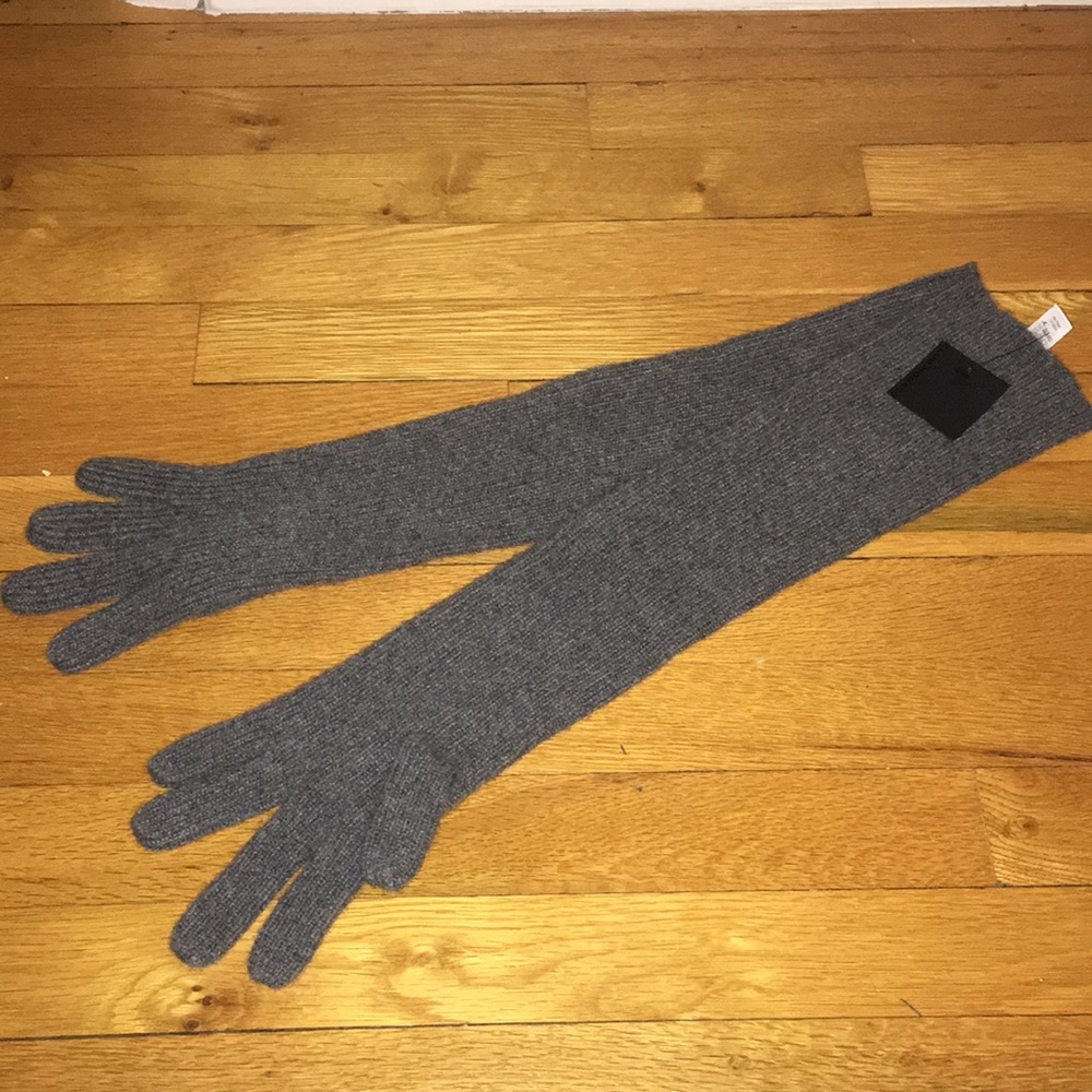 Cashmere gloves